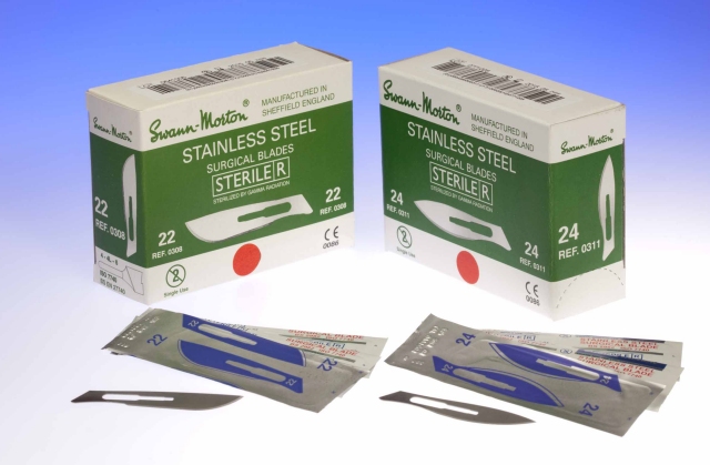 carbon steel vs stainless steel scalpel blades